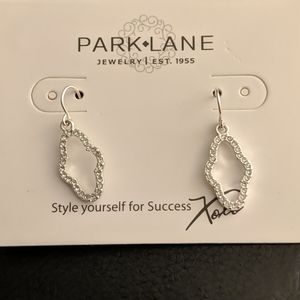 LIKE NEW Birdie Earrings